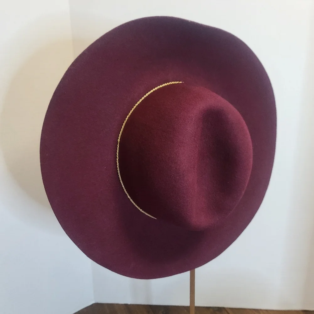 Wide Brim Burgundy Wool Felt Hat with Gold Accent